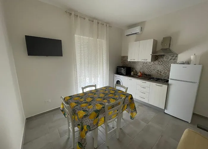 Le Del Villaggio 게스트하우스 3*