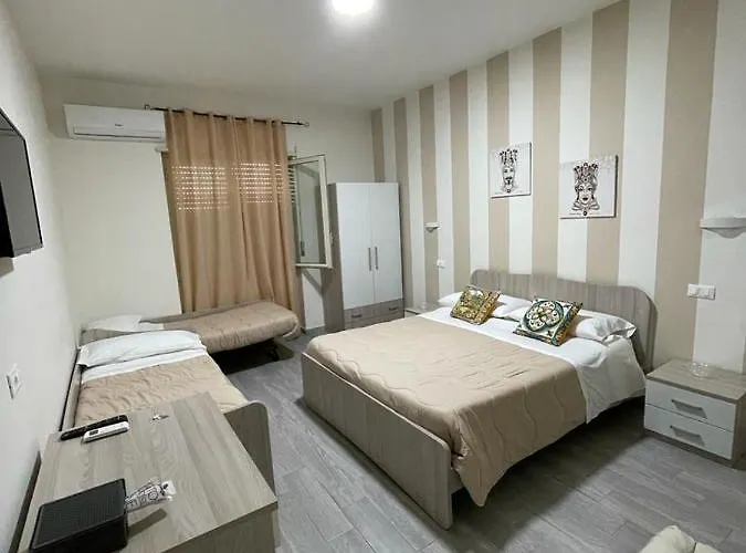 Le Del Villaggio Konukevi 3*